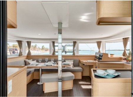 Lagoon 42 | Czarter jachtu Włochy | Travelboat