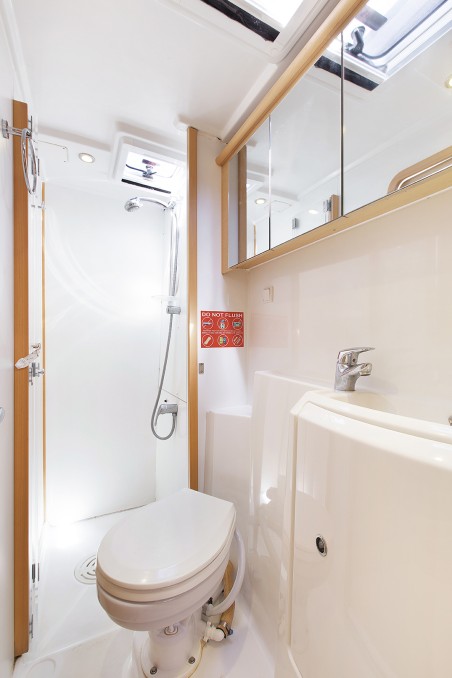 Lagoon-Bénéteau Lagoon 421 TRAVIATA 1