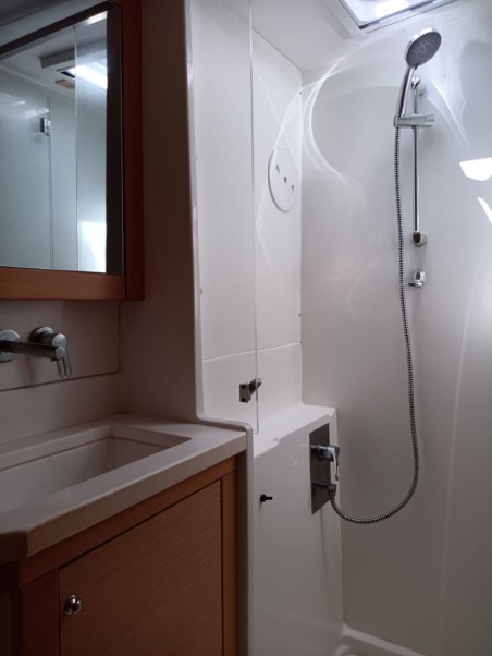 Lagoon-Bénéteau Lagoon 450 F - 4 + 2 cab. NININ