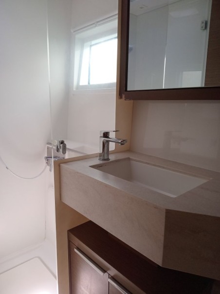 Lagoon-Bénéteau Lagoon 46 - 4 + 2 cab. FRANCOIS-MAHE 2_DB