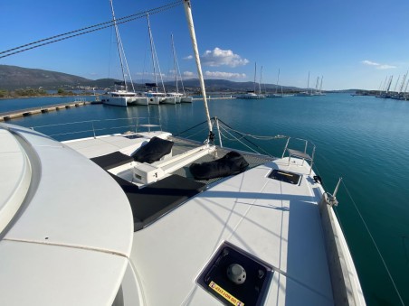 Lagoon-Bénéteau Lagoon 46 - 4 + 2 cab. HELM