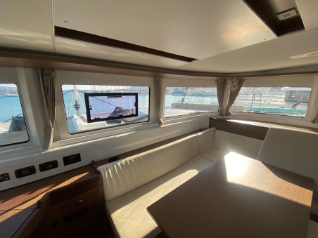 Lagoon-Bénéteau Lagoon 46 - 4 + 2 cab. HELM