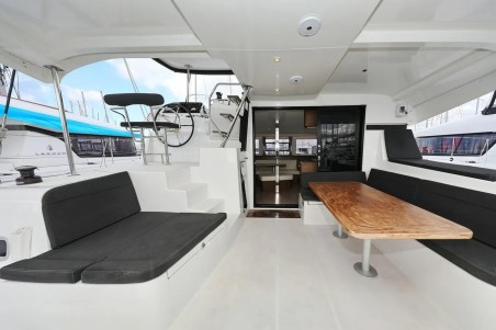 Lagoon-Bénéteau Lagoon 42 - 4 + 2 cab. Lila