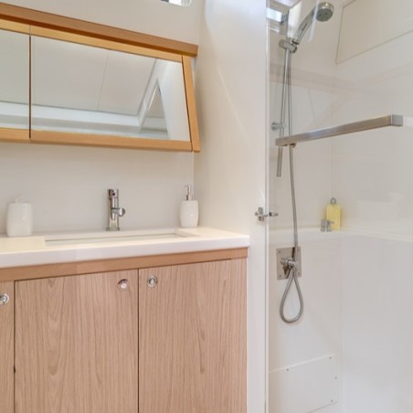 Lagoon-Bénéteau Lagoon 52 F - 6 + 2 cab. ADDU