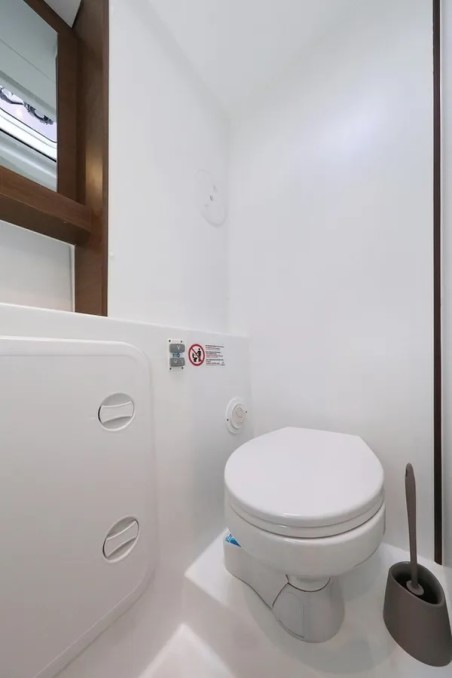 Lagoon-Bénéteau Lagoon 42 - 4 + 2 cab. Lila