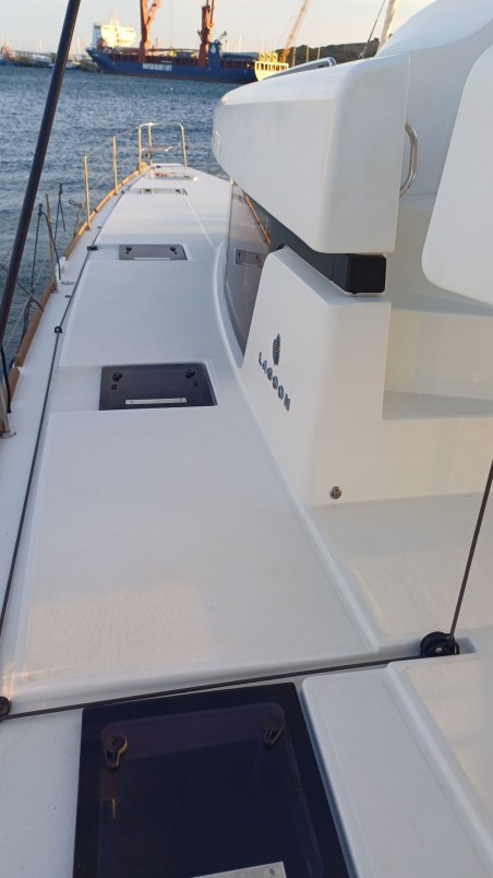 Lagoon-Bénéteau Lagoon 52 F - 6 + 2 cab. GREBE