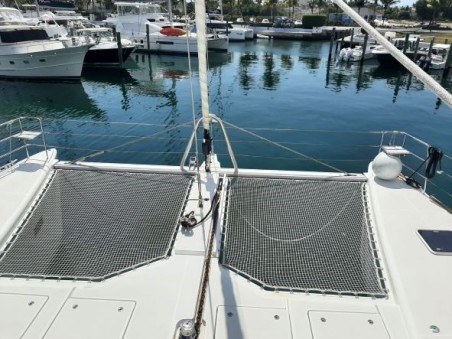 Lagoon 620 | Yacht Charter Bahamas | Travelboat