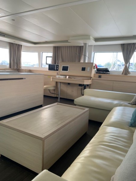 Lagoon 620 | Yacht Charter Thailand | Travelboat