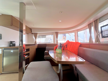 Lagoon-Bénéteau Lagoon 42 - 4 + 2 cab. Love Hunter