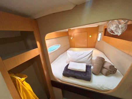 Fountaine Pajot Lipari 41 - 4 + 2 cab. L AVANT