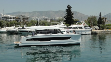 Fountaine Pajot Motor Yacht 4.S MY ANGEL