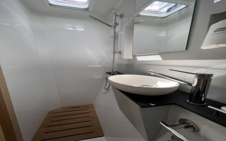 Bavaria Yachtbau Nautitech 40 open NEW - 4 + 2 cab. TITOM