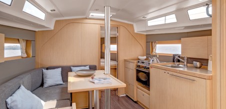 Bénéteau Oceanis 38.1 MODENA