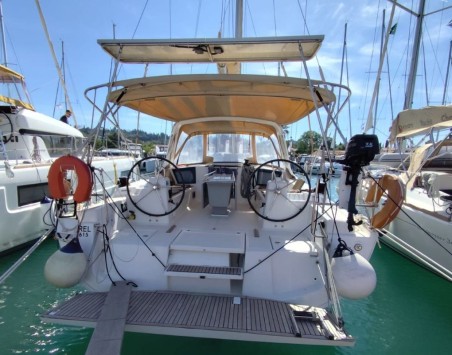 Bénéteau Oceanis 41.1 KESTREL