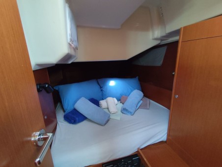 Bénéteau Oceanis 41.1 KESTREL