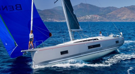 Oceanis 46.1 | Yacht Charter Greece | Travelboat