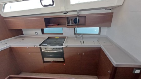 Oceanis 46.1 | Yacht Charter Greece | Travelboat