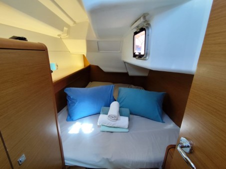 Jeanneau Sun Odyssey 389 PEACOK