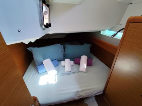 Jeanneau Sun Odyssey 389 PEACOK