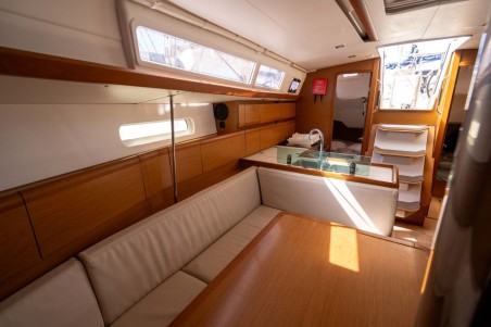 Jeanneau Sun Odyssey 389 PEWEE