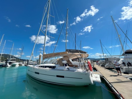 Jeanneau Sun Odyssey 44i MISS DEVEREUX