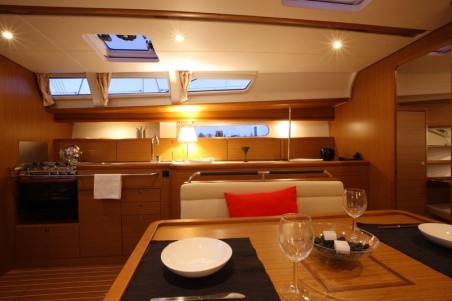 Jeanneau Sun Odyssey 44i MISS DEVEREUX