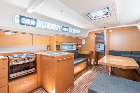 Bavaria Yachtbau Bavaria C42 Avra