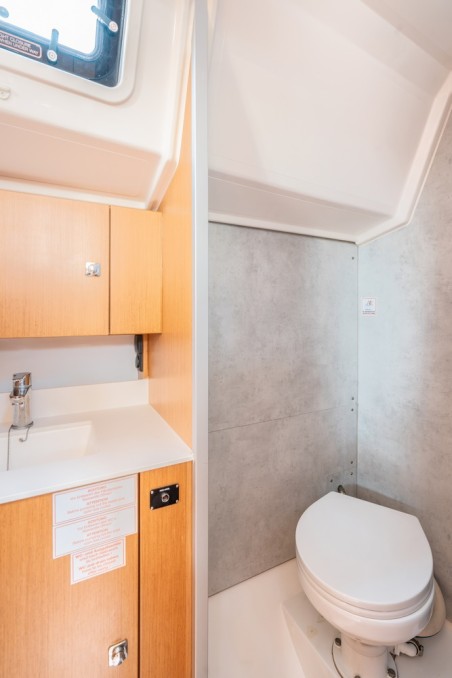 Bavaria Yachtbau Bavaria C42 Avra