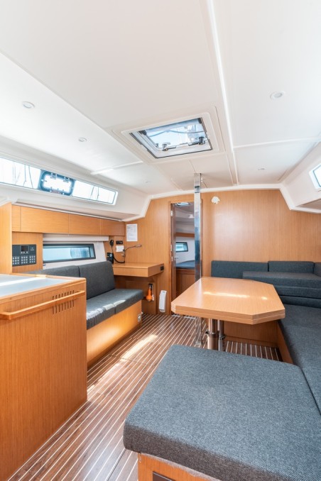 Bavaria Yachtbau Bavaria C42 Avra