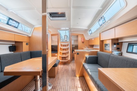 Bavaria Yachtbau Bavaria C42 Avra