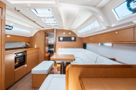 Bavaria Yachtbau Bavaria Cruiser 41 - 3 cab. Alkyoni