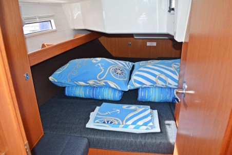 Bavaria Yachtbau Bavaria Cruiser 37 - 3 cab. Zaklopatica