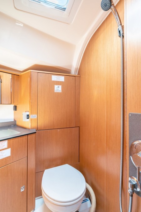 Bavaria Yachtbau Bavaria Cruiser 41 - 3 cab. Alkyoni