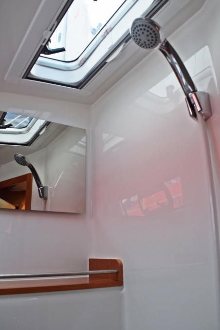 Bavaria Yachtbau Bavaria Cruiser 37 - 3 cab. Zaklopatica