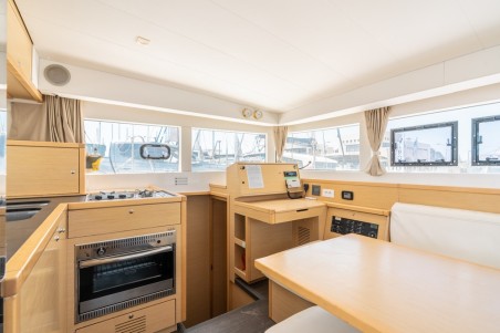 Lagoon-Bénéteau Lagoon 39 - 4 + 2 cab. Catallou