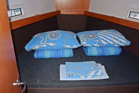 Bavaria Yachtbau Bavaria Cruiser 37 - 3 cab. Šešula