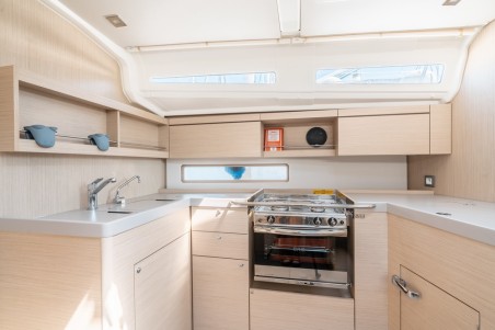 Oceanis 40.1 | Yacht Charter Greece | Travelboat