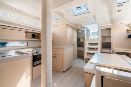 Oceanis 40.1 | Yacht Charter Greece | Travelboat