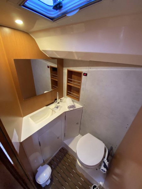 Bavaria Yachtbau Bavaria C42 Aeolus