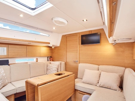 Elan Marine Elan E5 Lina