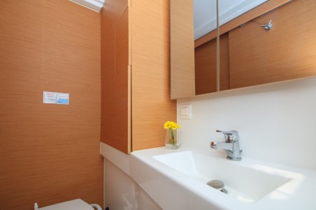 Excess Excess 11 - 4 + 1 + 1 cab. Lizzy