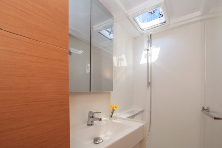 Excess Excess 11 - 4 + 1 + 1 cab. Lizzy