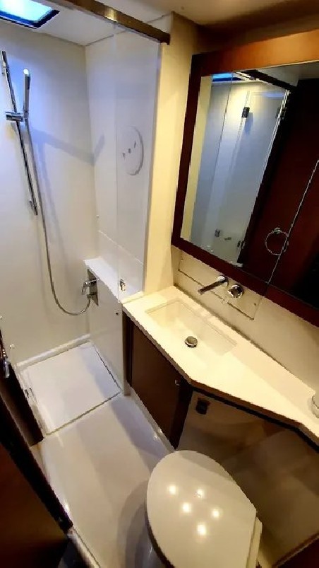 Lagoon-Bénéteau Lagoon 450 F - 4 + 1 cab. Isma