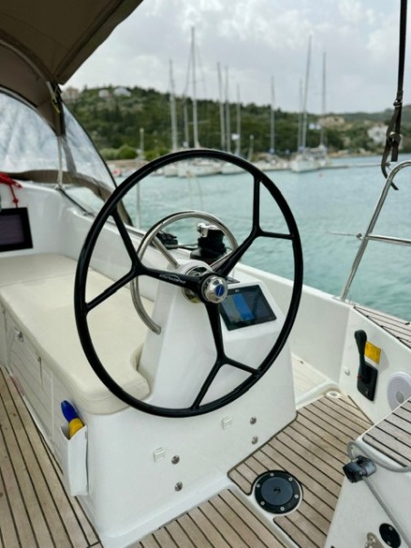 Jeanneau Sun Odyssey 410 - 3 cab. Lucia