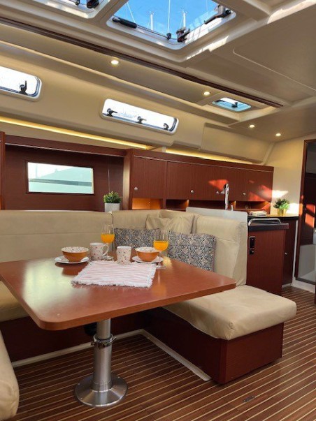 Hanse Yachts Hanse 455 Maja