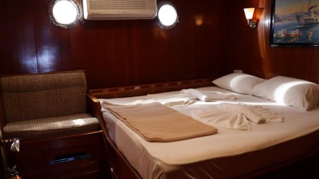 Custom Made Diamond L Diamond L