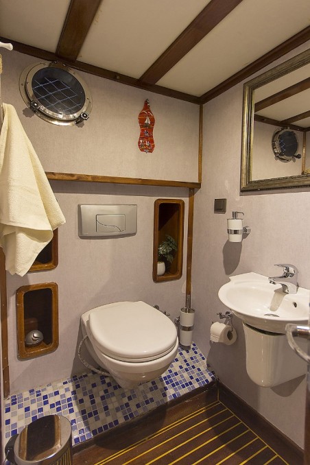 Custom Made Karia Karia