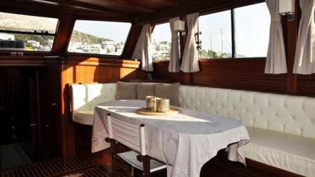 Custom Made Neptun Neptun