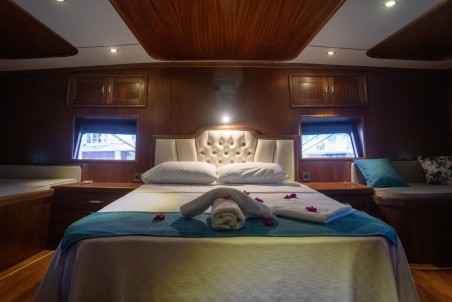 Custom Made Queen D. Queen D.