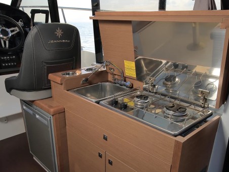 Jeanneau Merry Fisher 895 - 2 cab. Aquaduck